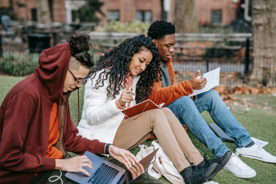How Can College Students Find Legitimate Part-Time Remote Work?